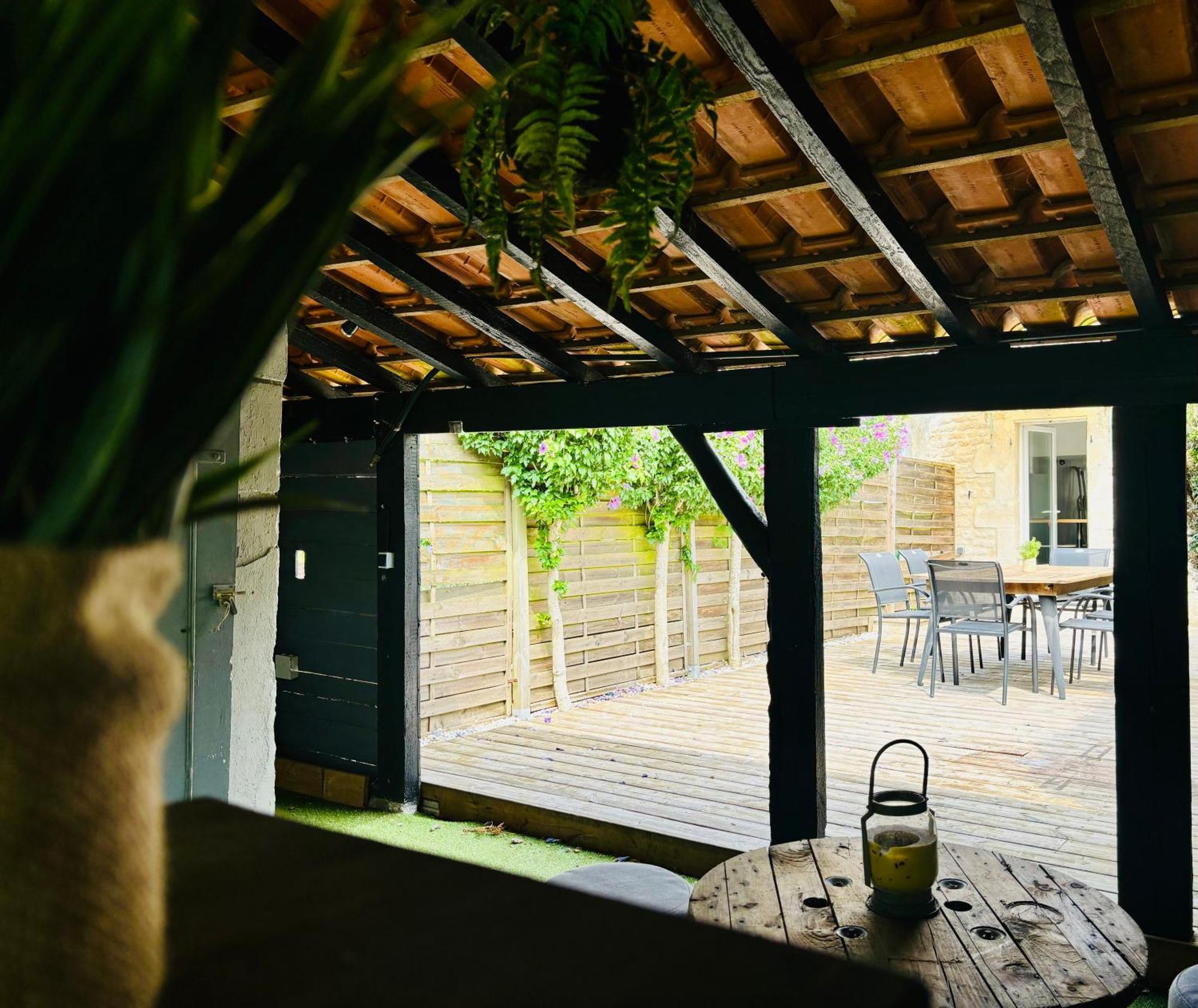 La Maison Du Parc, Charme Et Tranquillite Niort Bagian luar foto